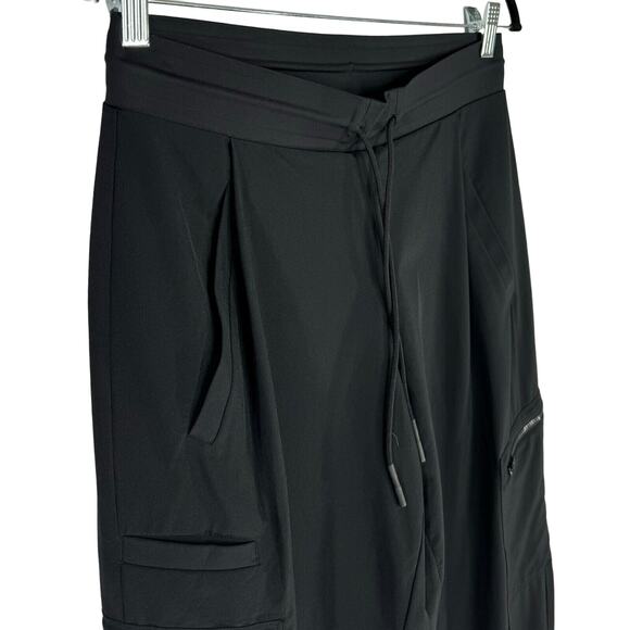 Athleta Venture Pants Cargo Jogger Womens Black Stretch Drawstring size 6 - Picture 2 of 4